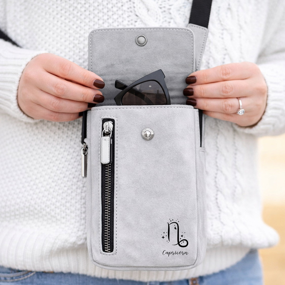 Capricorn Crossbody Urban Bag color variation 1